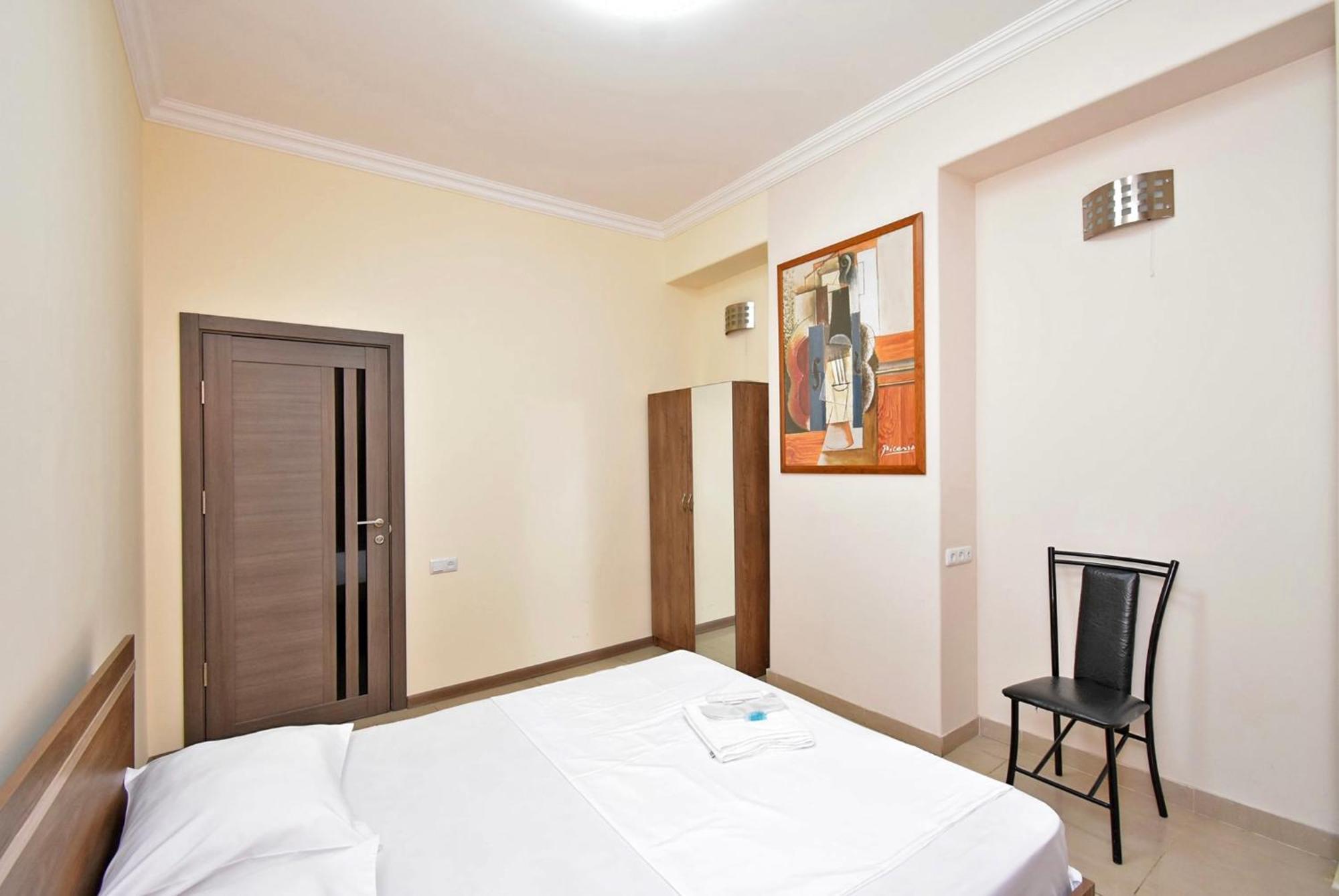 Hotel Costa Erevan Exterior foto